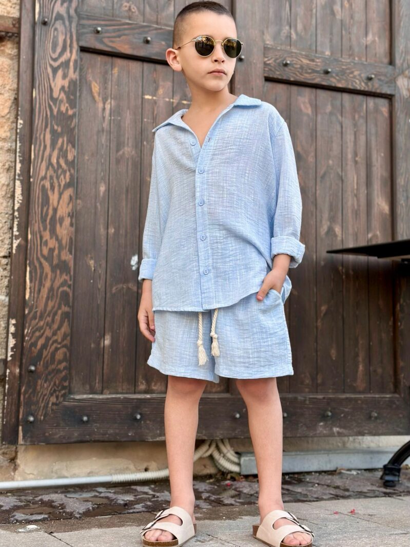 חליפת פשתן תכלת