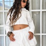 חליפת חצאית בלון גב קשירות - לבן